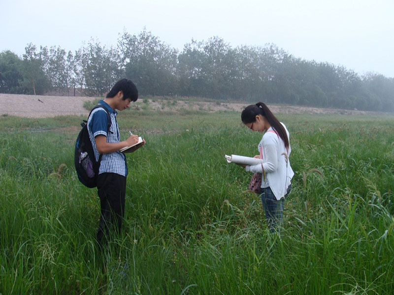 7��14�������u�r(n��ng)�I(y��)��W(xu��)������B(t��i)����(m��ng)֮�(du��)���������u�а�ɳ�ӝ�أ��ۖ|�Σ���(du��)ֲ��N����w���M(j��n)�ЬF(xi��n)��(ch��ng)�о���