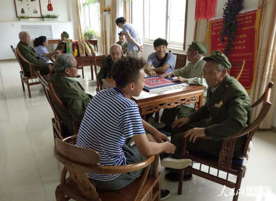 ���^�F���I(y��)���g(sh��)�W(xu��)Ժ�Ӱ��tɫС��ꠁ����Ӱ���һ����Ժ�����ϱ���