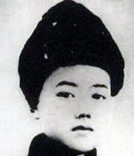 �ܘ�|��1918��1937���|������܊�߼�ָ�]�T��ɽ�|ʡƽ�ȿh����1925���S��ĸ�ӻĵ�����ʡ�q���h��1931���һ����׃�����e�O���ӿ��ջ�ӡ�1933����������Ї����a�h��1935��2�������x�鹲���F�|�M��ί��ӛ��4�����Ζ|���������܊�ڶ�܊��һ�F��ί��1936��3�£��Ζ|�����ڶ�܊��һ����ί�掟�hί��ӛ��܊�hίί�T��7�����x���й��ϝMʡίί�T��9�����Ζ|������һ·܊���Ď����L����ί��1937��4��24�����ڰ��D�h��ɳ���Ͻ��S�����c�ΰ��D�h�ΰ������(zh��n)�в��Ҡ�����