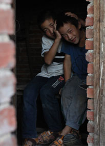 �ӱ���ý�WԺ���M������������̽�����g���������؃�ͯ