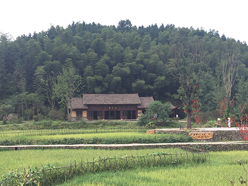 �Ї��һ�Դ���^(q��)����@�����cɽˮ��Ȼһ�w��