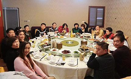 ���İ�̎�����l(xi��ng)���ҵļ��l(xi��ng)�������ھW(w��ng)���´����L���������(sh��)�������Ը��صľW(w��ng)��ͨ�^�R�^�����ֺ�΢ҕ�lӛ����Լ��ڼ��l(xi��ng)����Ҋ���У��@Щƽ���Ľ�����������֟o���B͸������Đ������^��ÿһ�c΢С��׃�������ǰl(f��)�����l(xi��ng)�H��߅�Ĵ��������ܽo�l(xi��ng)�H���������ī@�øУ��͌��Լ����l(xi��ng)���Ժ����M�㡭��Ԕ���� 