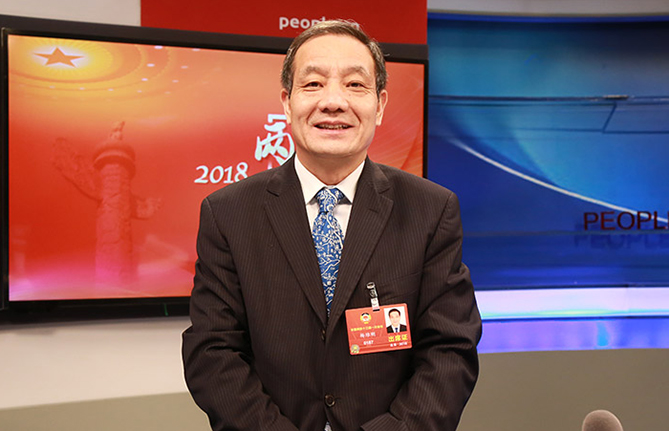 全國政協(xié)常委、湖南省人大常委會(huì)副主任楊維剛：創(chuàng)建“數(shù)字政府”賦能數(shù)字經(jīng)濟(jì)發(fā)展