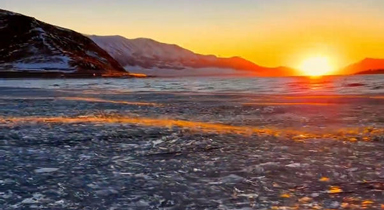 賽里木湖冰推遇落日好壯觀(guān)