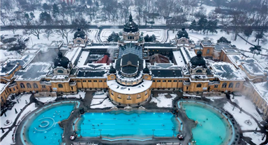 布達(dá)佩斯：雪后溫泉
